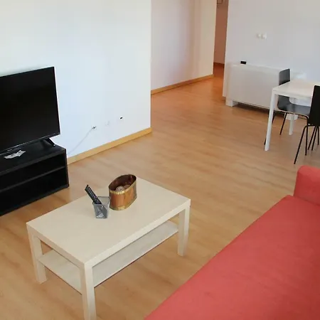 Panoramic Building T2 Apt Next To Campus Justica Lizbona